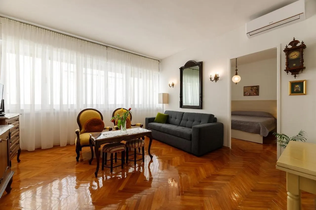 Apartment Old Town Central Zadar