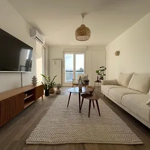  Apartment Dashing Oasis